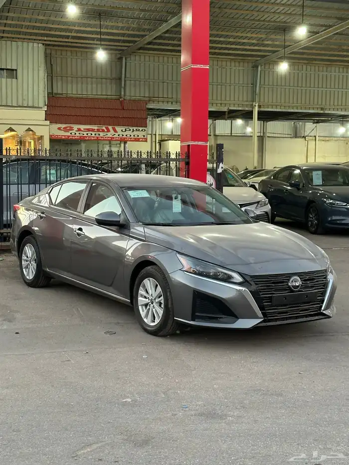 التيما 2023 خليجي مطور بسعر 93.500 شامل لدى معرض القعدي 5