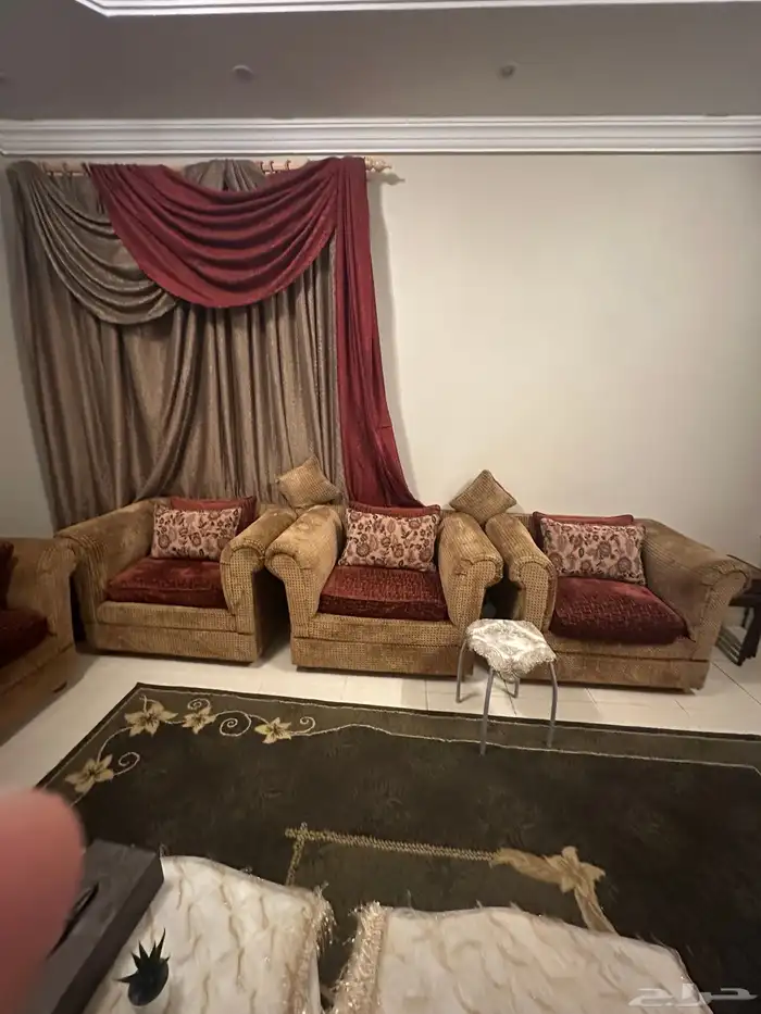 بيع كنب مع الطاولة 1