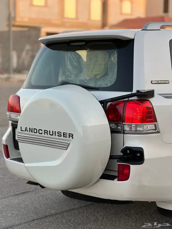 ( تم البيع ) VX-R 2011 اسبيرين 5.7 12
