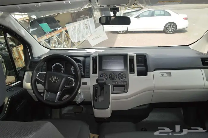 تويوتا باص هايس 2025 ديزل سقف مرتفع عبداللطيف 17