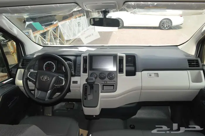 تويوتا باص هايس 2025 ديزل سقف مرتفع عبداللطيف 15