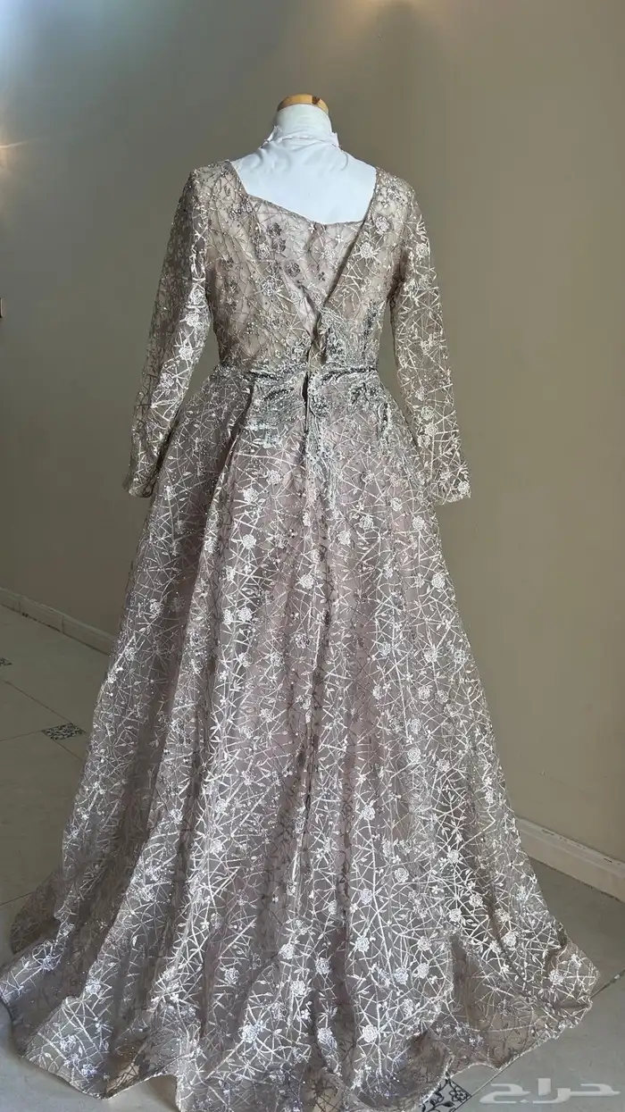 فساتين للبيع 3