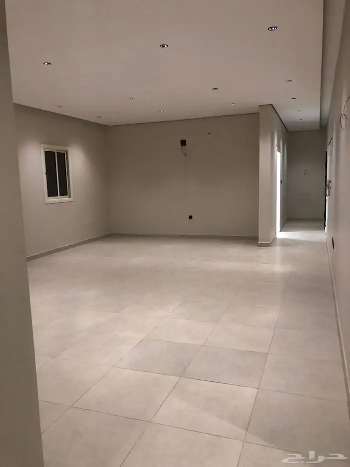 شقه للايجار حي البيان 8