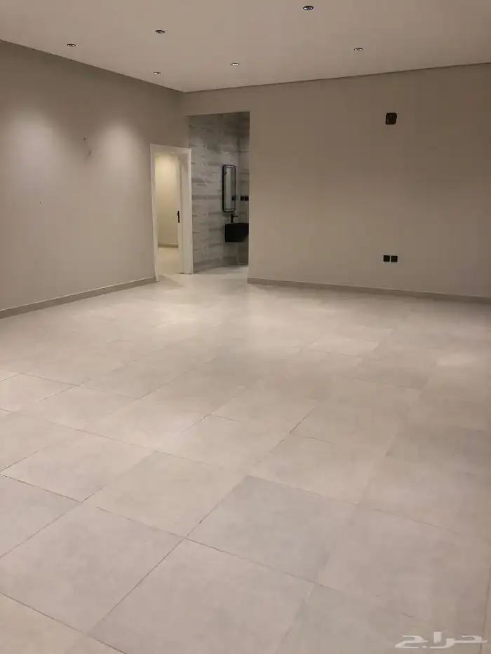 شقه للايجار حي البيان 0