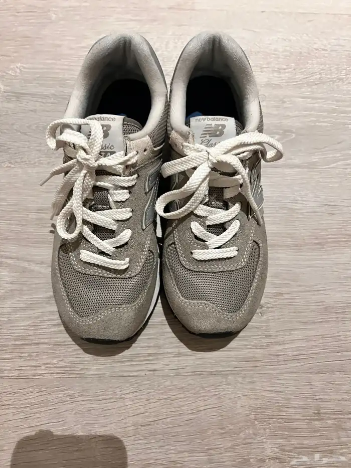حذاء رياضي نيو بالانس كلاسيك 574 - new balance 36.5 0