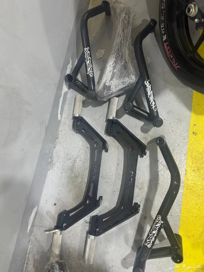 قطع دباب 750 و 1000 سوزوكي للبيع 2