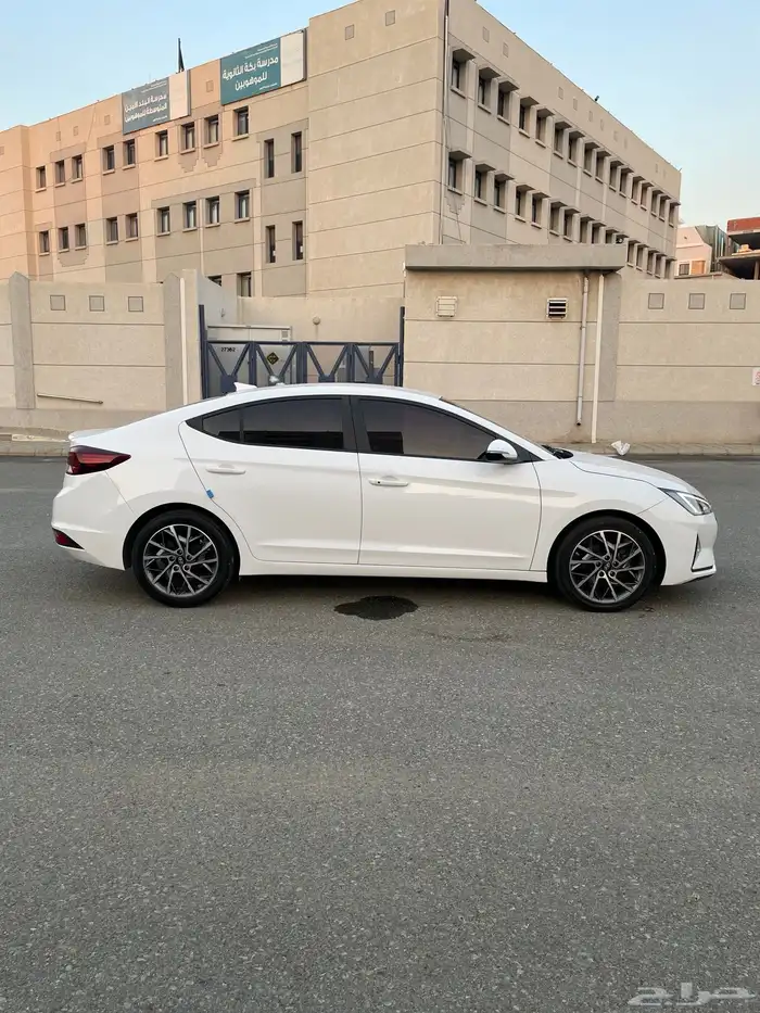 النترا 2020 بنزين نظيفة جدا 3