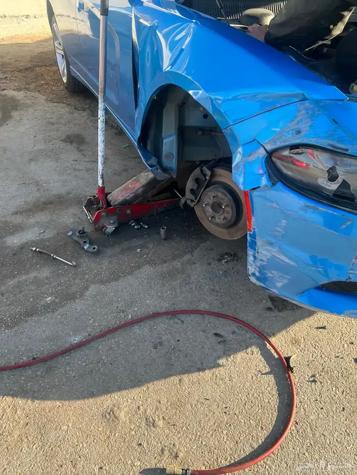 يوجد لدينا قطع غيار جميع أنواع الدوج 32