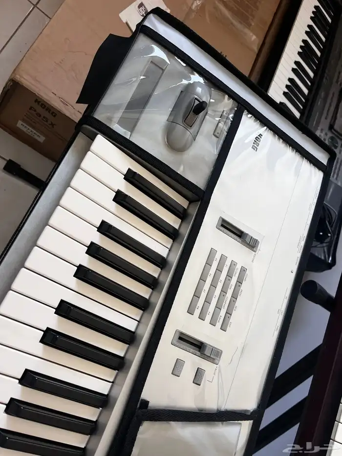 للبيع اورغ Korg V3 خارق النضافة فول اوبشن مع برنامج 3