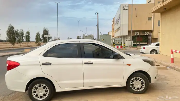 فورد فيجو 2018 نظيف جدا ممشى قليل حد 24000 6