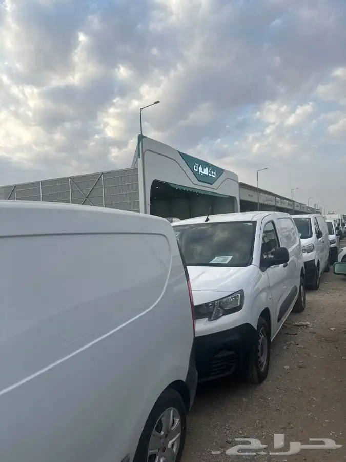 فانات بضاعه متنوعه مديلات مختلفه 2