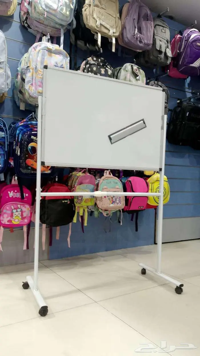سبورة ألمنيوم 90 في 120 سم مع عجلات   أقلام سبورة   ممحاة 16