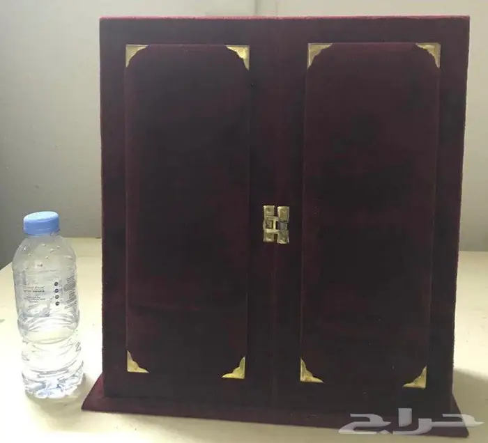 درع كبير وشهادات شكر مخزنه 0