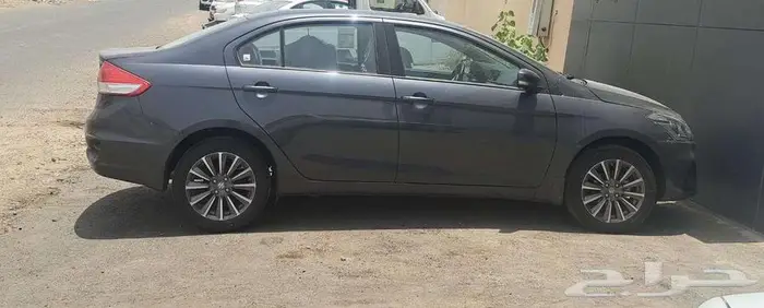 سوزكي سياز للتنازل 1