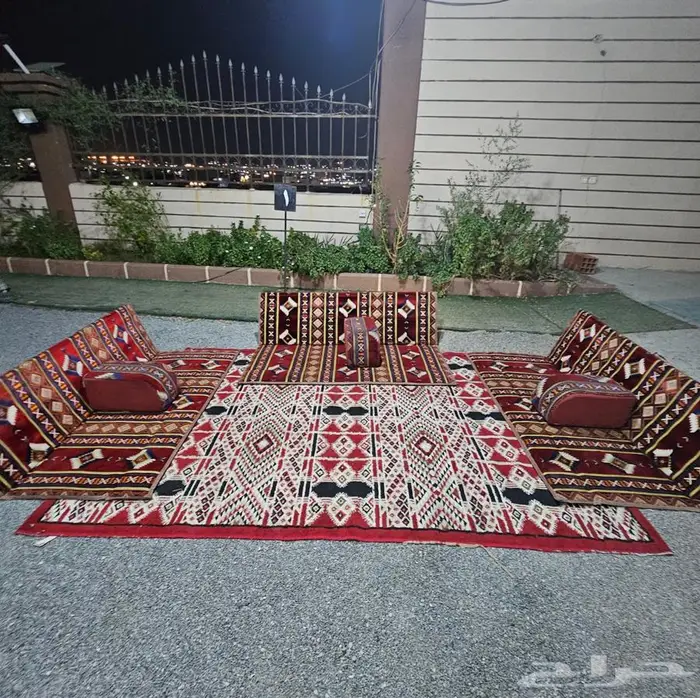ديوانية لشباب مؤثثة وجاهزة 4