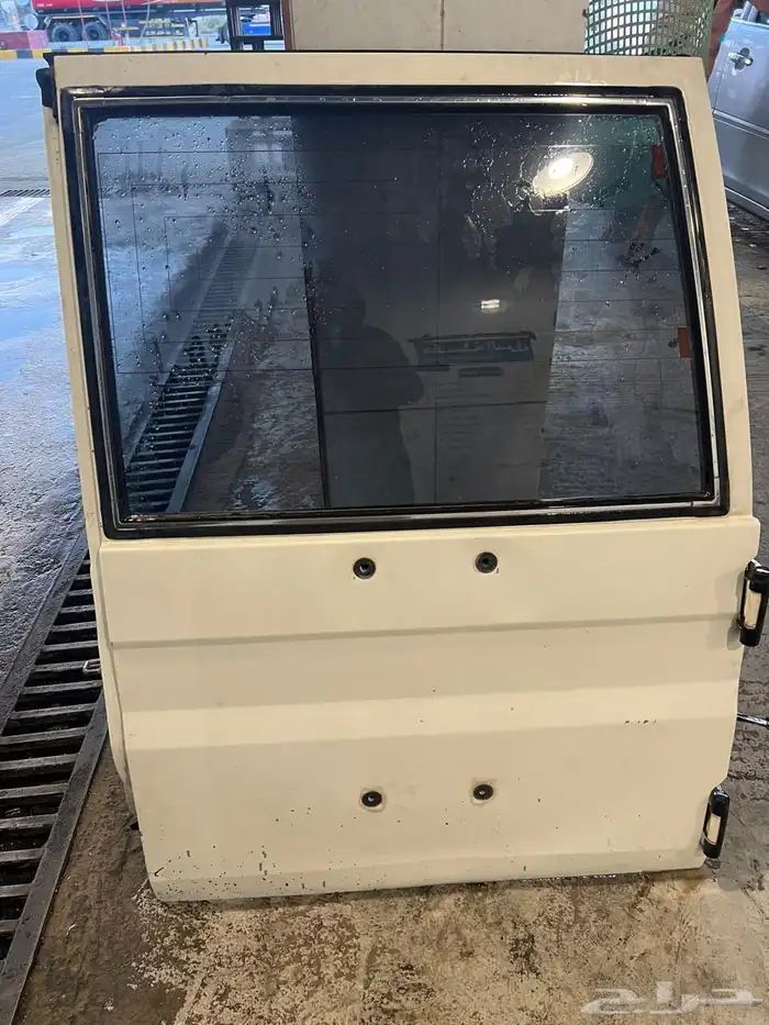 باب جيب ربع ابيض 1