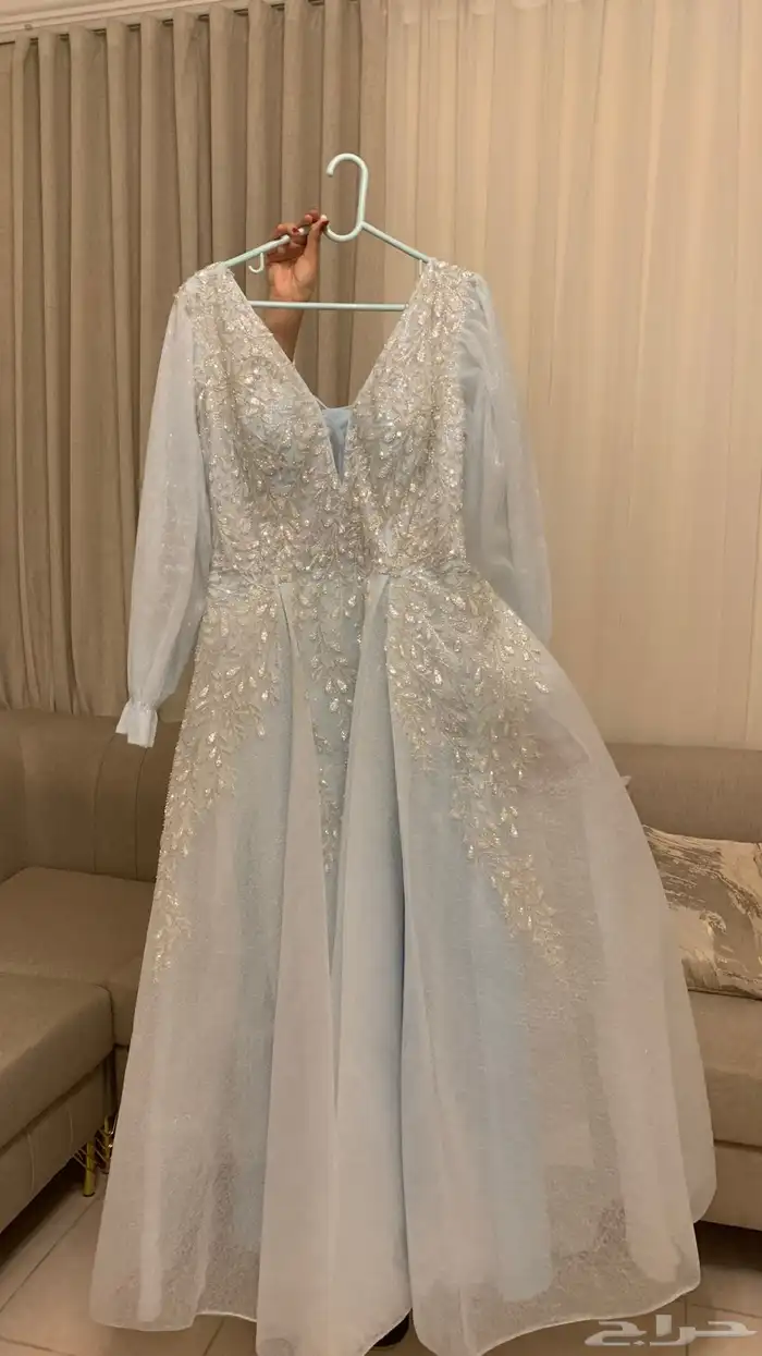 فساتين للايجار 0