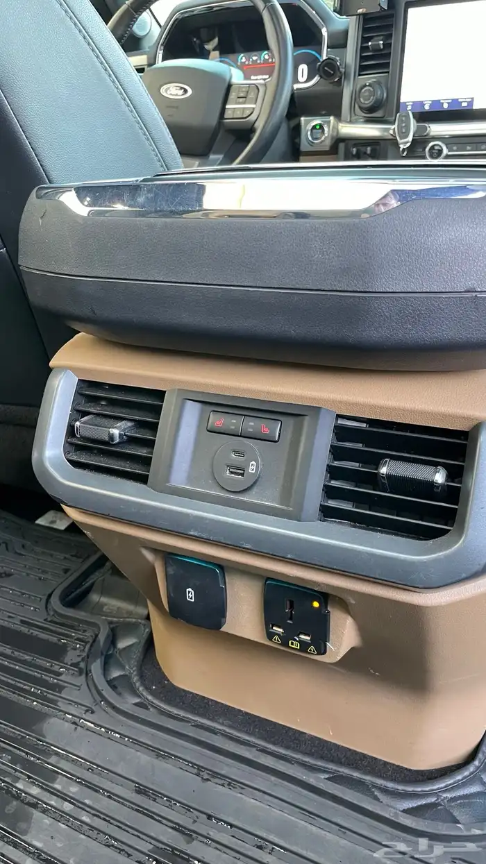 فورد f150 LARIAT فل كامل 2021 21