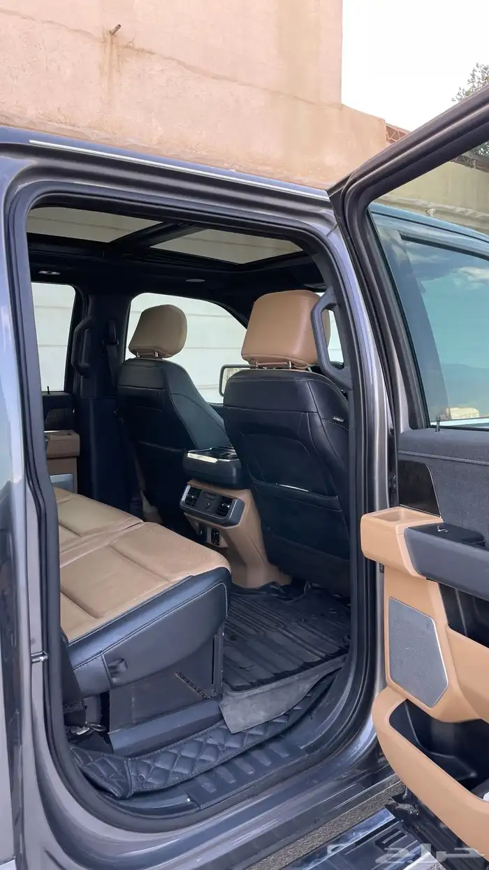 فورد f150 LARIAT فل كامل 2021 9