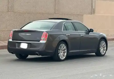 كرايزلر C300 هيمي v8 2014 4