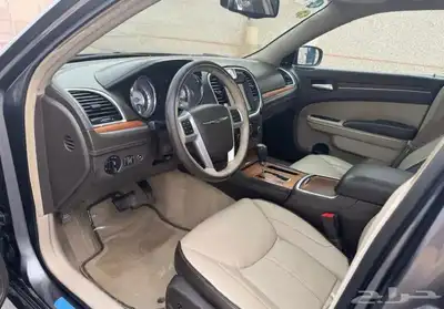 كرايزلر C300 هيمي v8 2014 16