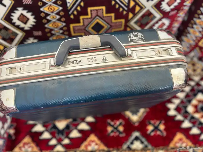 شنط كلاسيكية ونادره ودبلوماسية 9