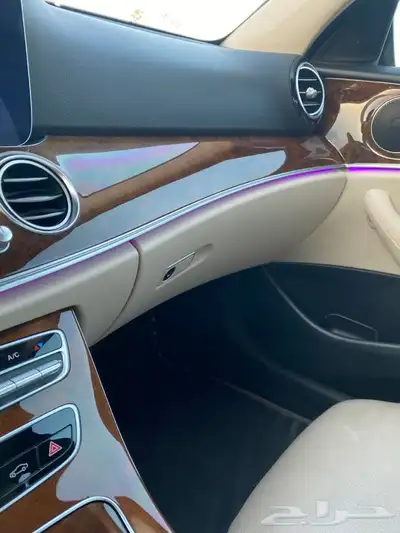 للبيع مرسيدس E200 الموديل 2020 21