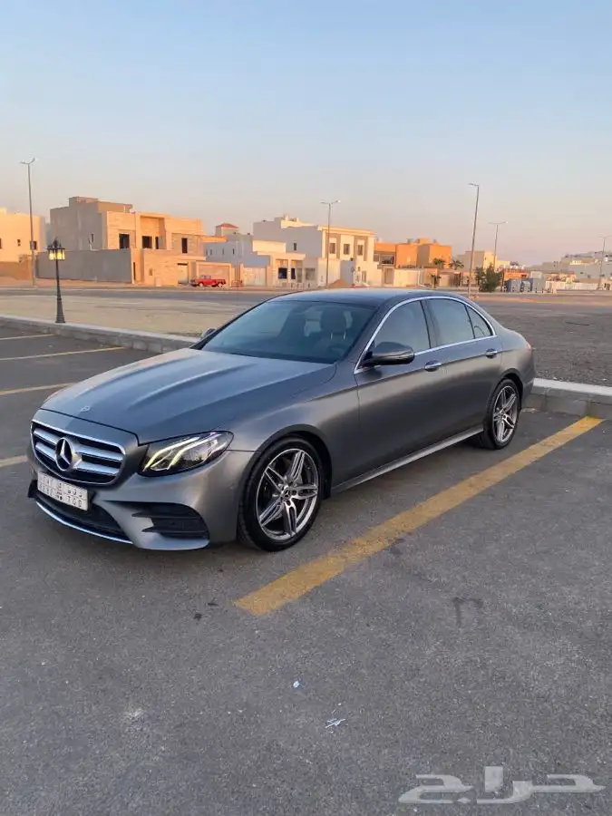 للبيع مرسيدس E200 الموديل 2020 13