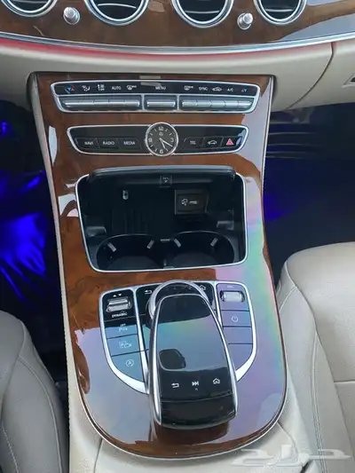 للبيع مرسيدس E200 الموديل 2020 22