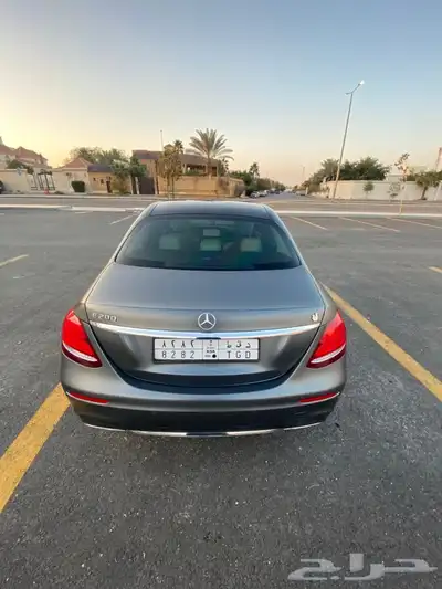 للبيع مرسيدس E200 الموديل 2020 5