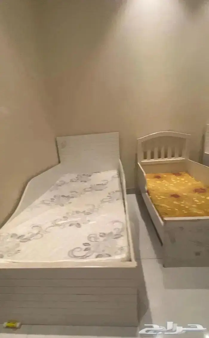 سرير اطفال 1
