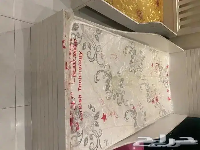 سرير اطفال 0