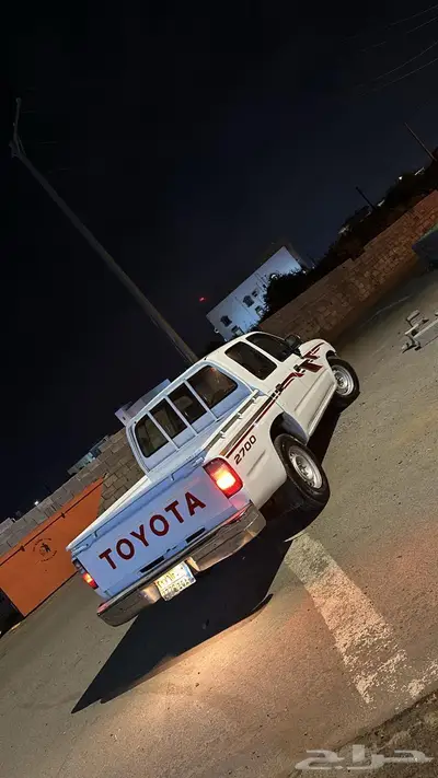 تم البيع هايلكس مديل 2000 3