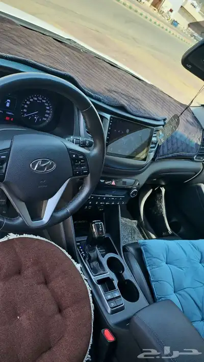 هونداي توسان ديزل موديل 2018 اللون ابيض  محايل عسير 2