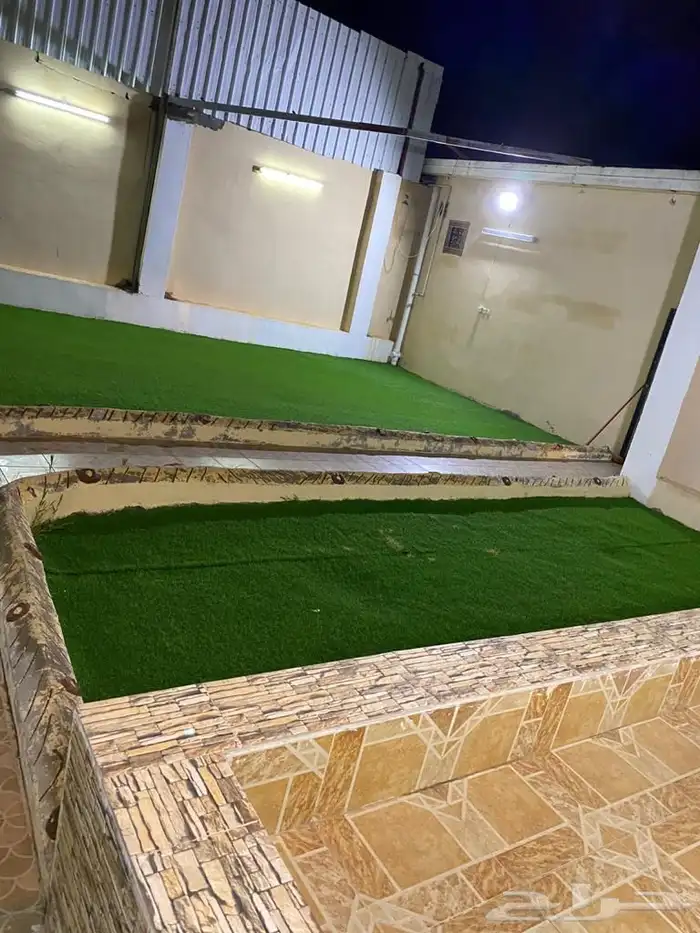 استراحة للايجار بالشهر وبالسنة بالسر الصوطه 1