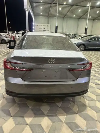 كامري LE بنزين 2025 عرض خاص 1