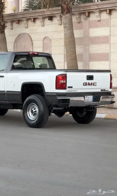 تم البيع GMC HD 12