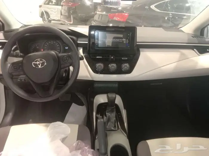 تويوتا كورولا 2025 XLI مطور 4 سلندر مكينه 2.0 7