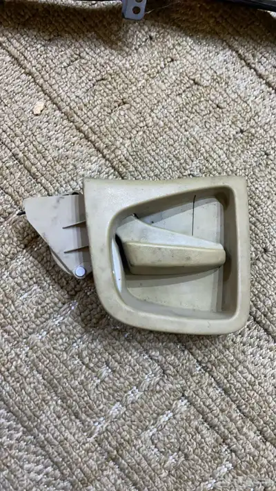 قطع تويوتا افالون 3