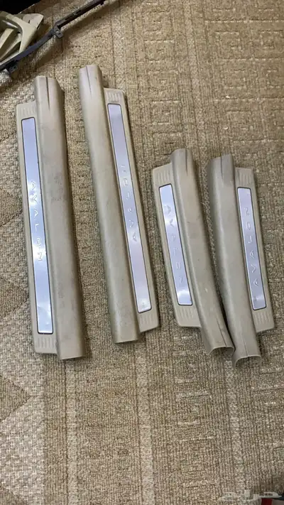 قطع تويوتا افالون 0