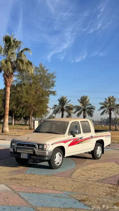 للبيع هايلوكس 2001 فل كامل مخزنه 0