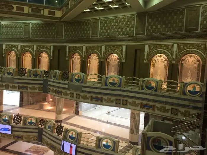 قبب و أبواب و زجاج معشق وملون و مرايا 11