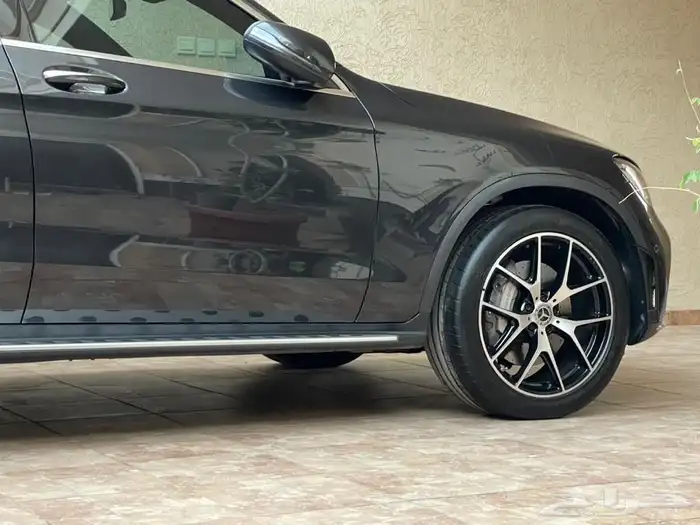 للبيع مرسيدس GLC 200 كوب اي ام جي كت موديل 2020 4