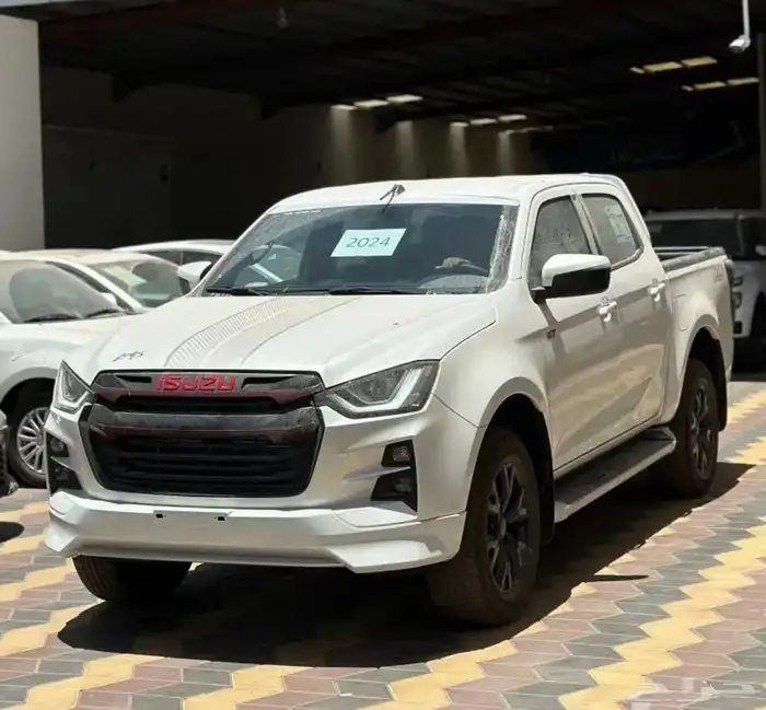 ايسوزو ديماكس 2025 فئة LS -GT اقساط بنوك 10