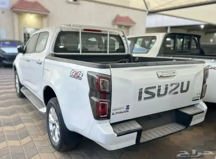 ايسوزو ديماكس 2025 فئة LS -GT اقساط بنوك 19