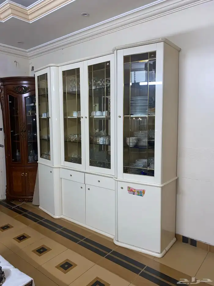 غرفة طعام للبيع بالطائف 2