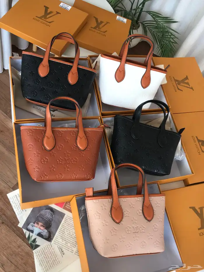 شنط ماركات عالمية درجة اولى 52