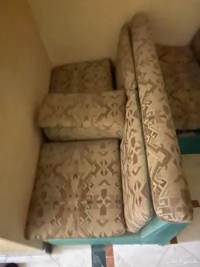 كنب مجلس للبيع وفرشات ثلاث حبات 1