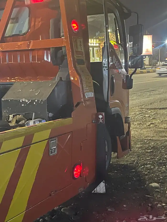 سطحه لنقل السيارات من الدرب إلى جميع مناطق المملكة 0