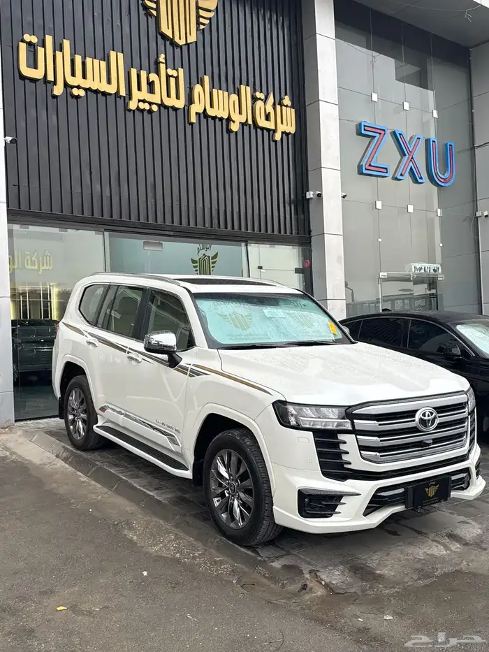 الاندكروزر للايجار اليومي والشهري والسنوي مكتب تاجير سيارات 1